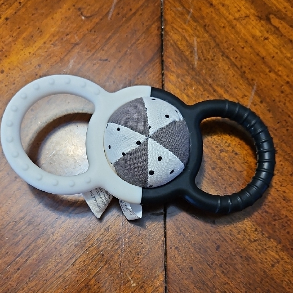 Lovevery Silicone Rattle With Removeable Ball
